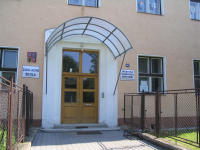 Budova školy a knihovny