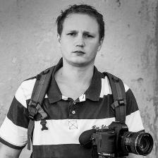 Zobrazit detail akce: Ukrajina - Válka na hranici