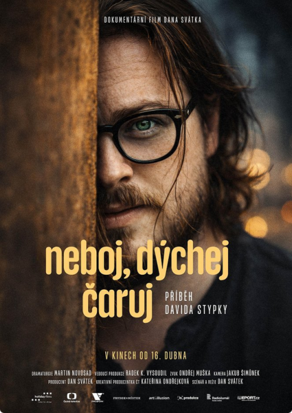 LETNÍ KINO Neboj, dýchej, čaruj - David Stypka