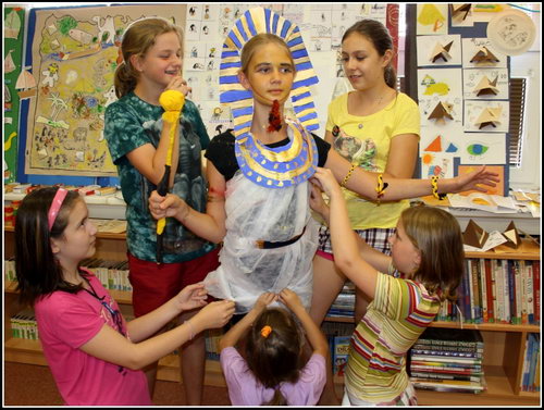 Zobrazit článek - Tajemství faraonovy hrobky ukončilo prázdniny