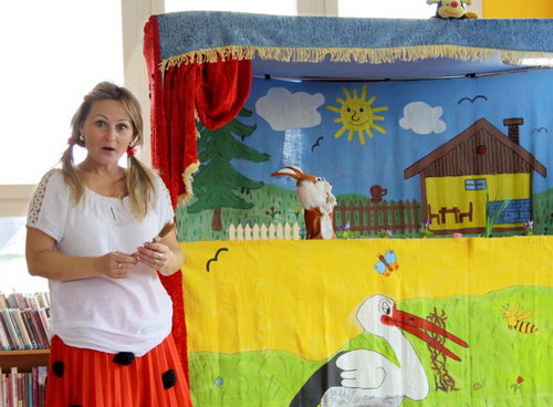 Zobrazit článek - ŠKOLKY DOSTALY DAREM POHÁDKU