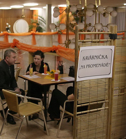 2008-02-01 Reprezentační ples města Bohumína v prvorepublikovém stylu - zvětšit
