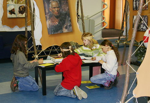 2008-03-01 Interaktivní výstava Zdeněk Burian - zvětšit
