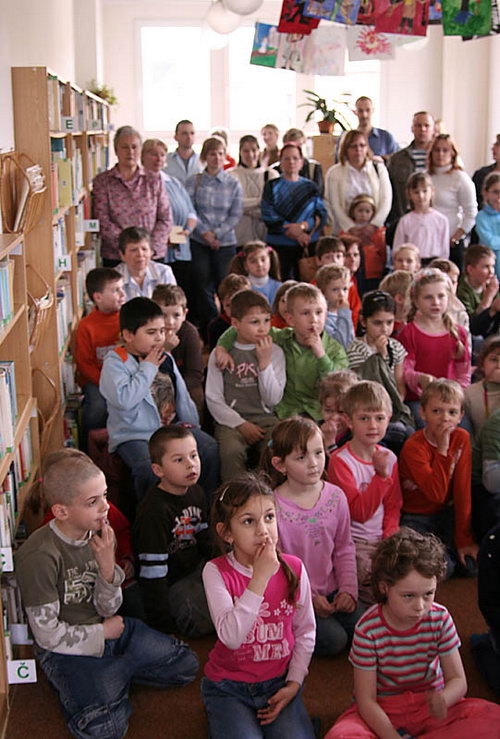 2008-04-17 Pasování prvňáčků na čtenáře - zvětšit