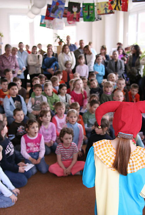 2008-04-17 Pasování prvňáčků na čtenáře - zvětšit