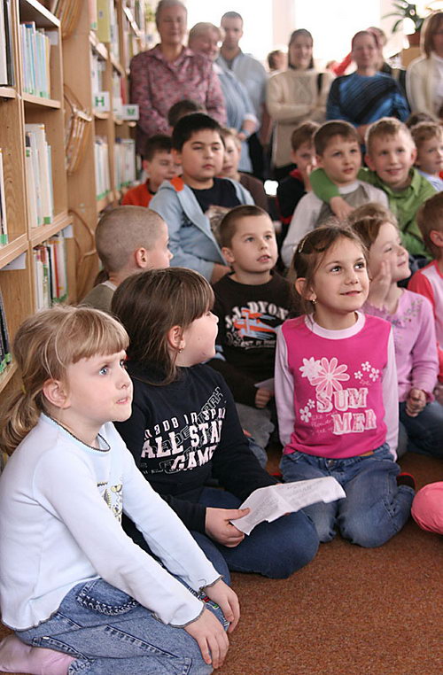 2008-04-17 Pasování prvňáčků na čtenáře - zvětšit