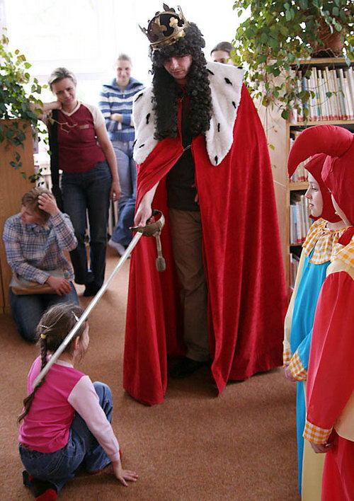 2008-04-17 Pasování prvňáčků na čtenáře - zvětšit
