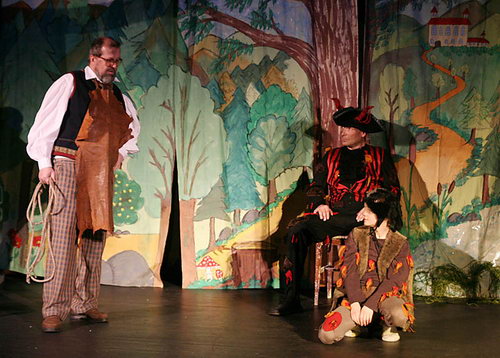 2008-04-20 Premiéra bohumínských ochotníků - Fimfárum - zvětšit